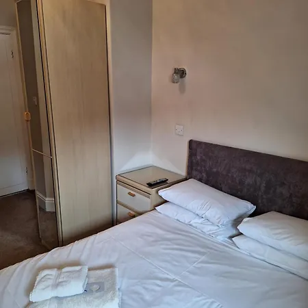 Ferndale 3*