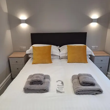 Ferndale בית הארחה 3*